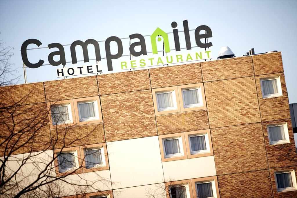 Hotel Campanile Paris Ouest - Nanterre - La Defense Exterior foto