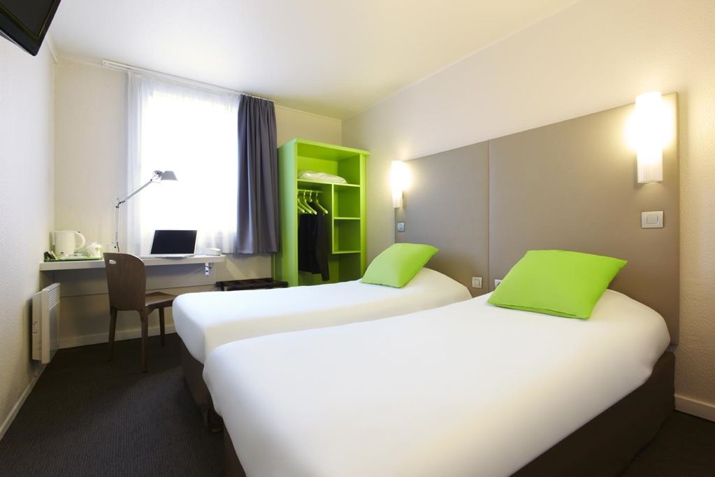 Hotel Campanile Paris Ouest - Nanterre - La Defense Zimmer foto